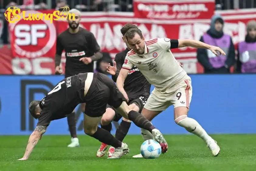 Bayern Munich cần một chiến thắng trước St. Pauli để quên đi nỗi buồn tại Champions League. (Ảnh: Internet) Bayern Munich cần một chiến thắng trước St. Pauli để quên đi nỗi buồn tại Champions League. (Ảnh: Internet)