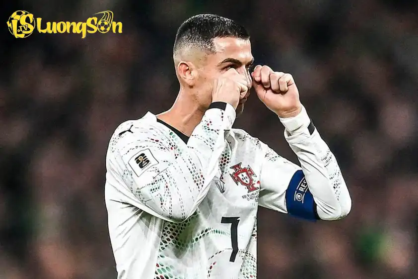 Hành động rất xấu của Ronaldo
